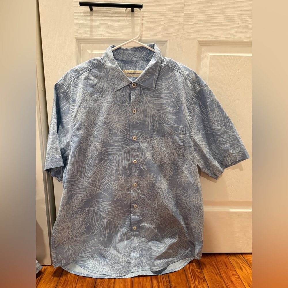 Tommy Bahama Light Blue Short-Sleeve Botanical Button-Down Shirt